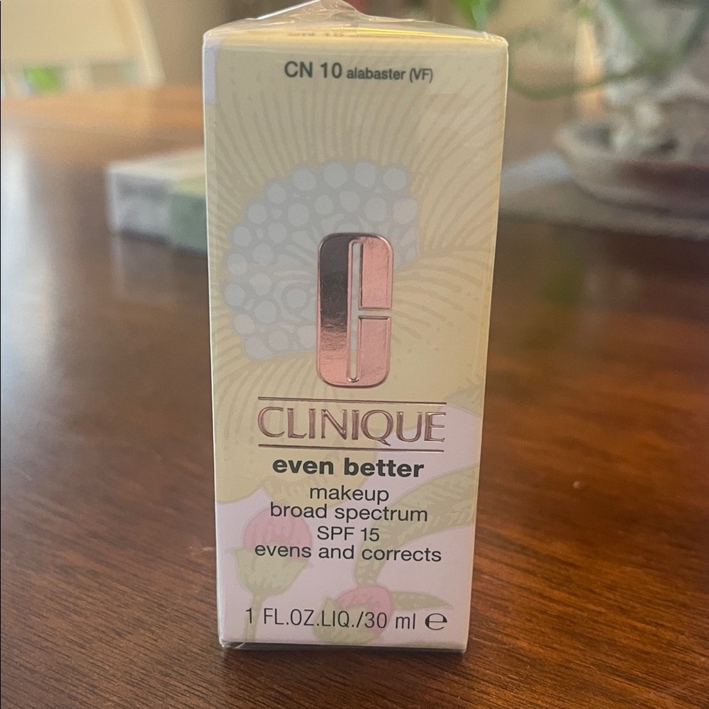 Clinique Even Better Foundation-Alabaster NWT
W/free samples!! UNBELIEVABLE DEAL
